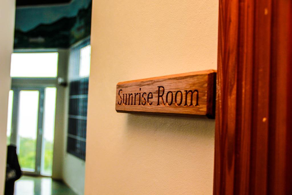 Sunshine Lodge: Your Home Away From Home Montego Bay Exterior foto