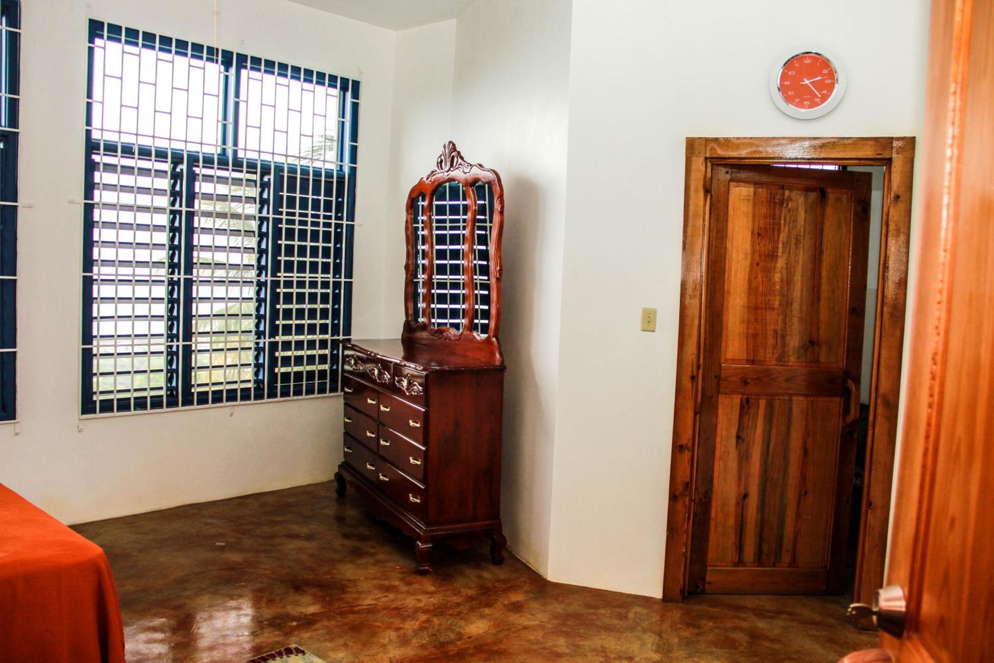 Sunshine Lodge: Your Home Away From Home Montego Bay Exterior foto
