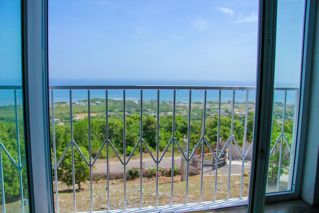 Sunshine Lodge: Your Home Away From Home Montego Bay Exterior foto